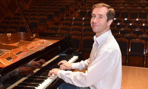 Nikolai Lugansky toca el "Segundo" de Rachmaninov con la Sinfónica del Principado de Asturias