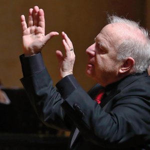 Leonard Slatkin lleva músicas de Tower, Beal, Ives y Gershwin a la Filarmónica de Gran Canaria