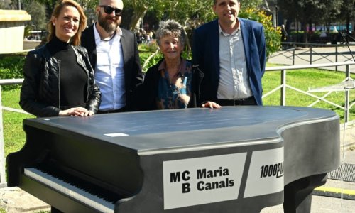 El Concurso Maria Canals instala en Barcelona el primer piano solar sostenible de España