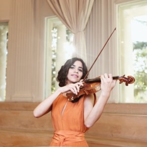Ana María Valderrama toca el "Concierto para violín" de Bruch con la Orquesta de Córdoba