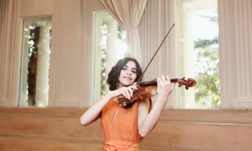 Ana María Valderrama toca el "Concierto para violín" de Bruch con la Orquesta de Córdoba