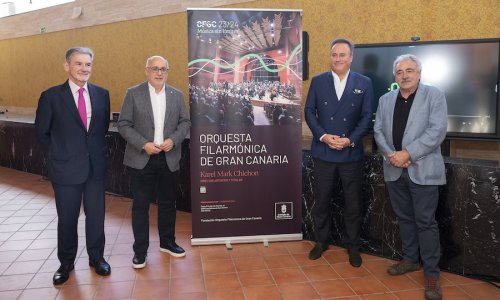 La Orquesta Filarmónica de Gran Canaria renueva la titularidad de Karel Mark Chichon hasta la temporada 26/27
