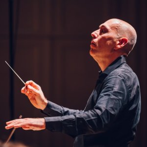 Enrico Onofri dirige a la Haydn Philharmonie en el Ciclo Viena en Madrid