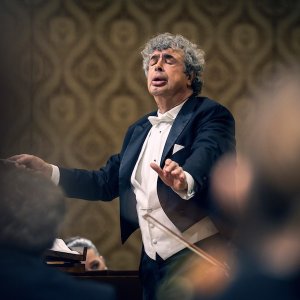 Semyon Bychkov dejará la titularidad al frente de la Filarmónica Checa en 2028, tras diez años en el puesto