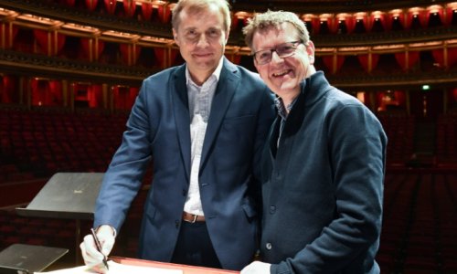 Vasily Petrenko renueva su titularidad al frente de la Royal Philharmonic Orchestra hasta 2030