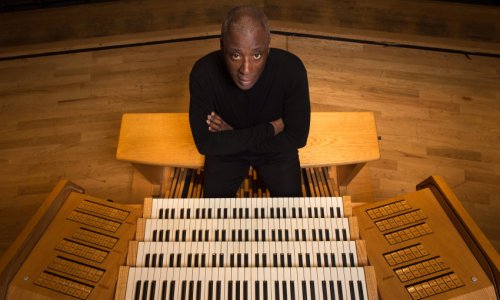 Wayne Marshall toca Bach, Widor e improvisaciones sobre Bernstein al órgano, en el CNDM