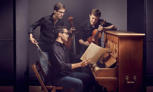 El Trío VibrArt visita la Orquesta Nacional de España con Martinu en los atriles