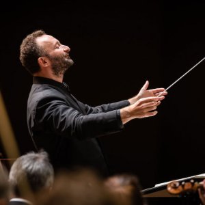 Kirill Petrenko dirige 'Mi patria' de Smetana al frente la Filarmónica de Berlín