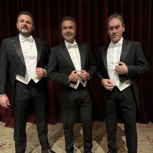 ‘Los tres bajos’. Rubén Amoretti, Simón Orfila y Nicola Ulivieri cantan en Garaje Lola