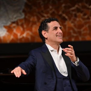 Juan Diego Flórez cantará Mozart junto a la batuta de Oksana Lyniv en el Mozarteum de Salzburgo 2025