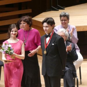 El canadiense Jaeden Izik-Dzurko gana el Concurso de piano de Montréal