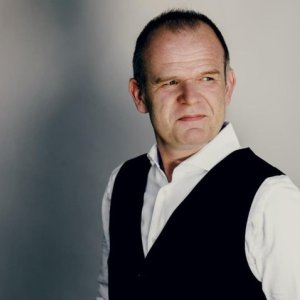 François-Xavier Roth, acusado por varias personas de enviarles fotos de su pene sin su consentimiento