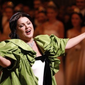 Anna Netrebko, Christian Thielemann y Amartuvshin Enkhbat en la temporada 24-25 de La Scala de Milán