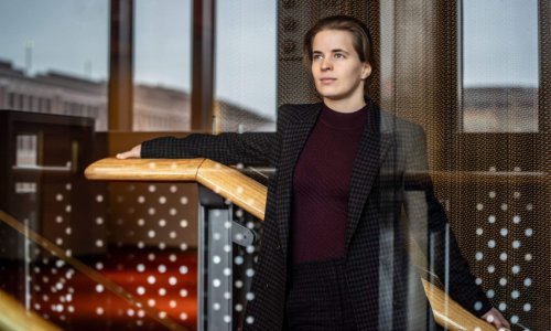 Tabita Berglund, principal directora invitada de la Dresdner Philharmonie