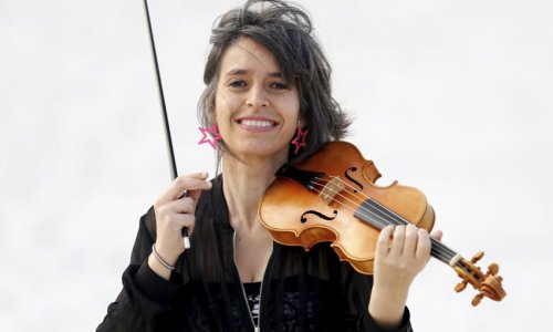 Amandine Beyer y Raquel García-Tomás, residentes en la temporada 24/25 de la Real Filharmonía de Galicia