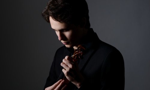 Javier Comesaña, Ton Koopman y Birgit Kolar en la temporada 24-25 de la Orquesta Ciudad de Granada