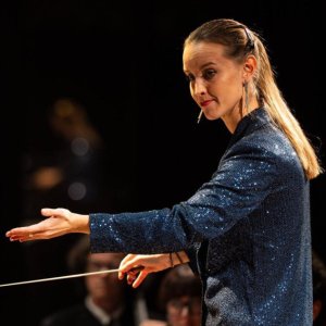 Isabel Rubio dirige a la Sinfónica de Galicia en Santiago de Compostela