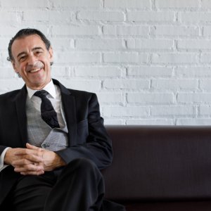 Fallece con 74 años el director de orquesta español Miguel Ángel Gómez Martínez