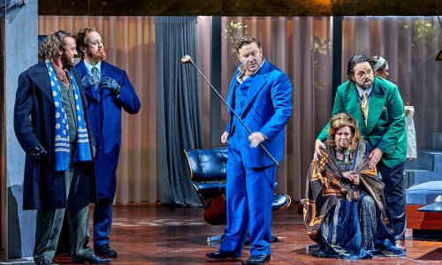 Simone Young debuta en Bayreuth con el 'Anillo' de Wagner, en la propuesta escénica de Valentin Schwarz