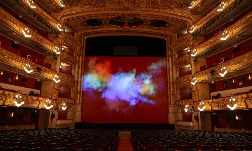 Inma Femenía crea la ilusión de un arco iris en el Liceu