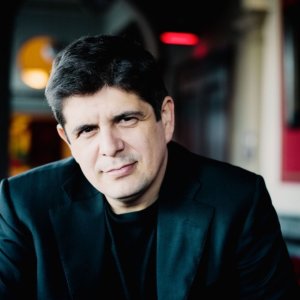 Javier Perianes concierta el "Primero" y el "Tercero" de Beethoven desde el piano, con la Sinfónica de Galicia