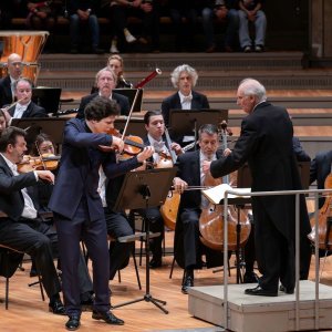 Marek Janowski dirige obras de Mendelssohn y Bruckner al frente de los Berliner Philharmoniker