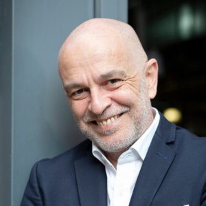Roberto Rizzi Brignoli renueva como titular de la Ópera de Mannheim hasta 2028