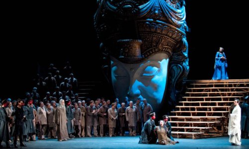 El Teatro de la Maestranza conmemora el centenario de la muerte de Puccini con "Turandot"
