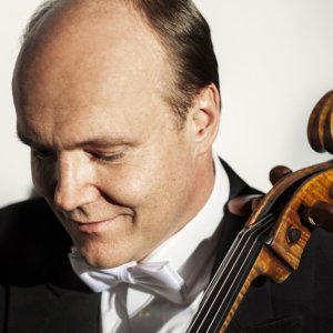 Truls Mork toca el "Concierto para violonchelo" de Dvorák con la Sinfónica de Tenerife