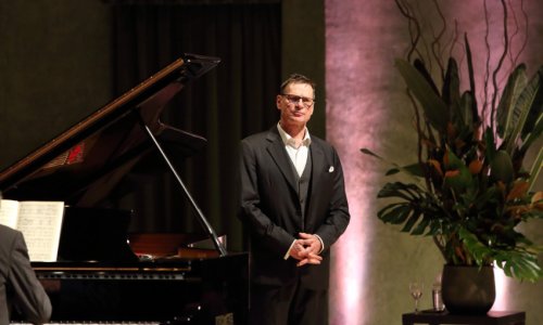 Simon Keenlyside canta Lied en Les Arts junto a Malcolm Martineau