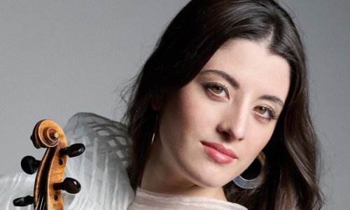 María Dueñas, Medalla de Oro de la Ciudad de Granada