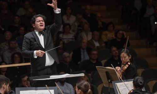 Cristian Macelaru y Alexandra Conunova regresan a L’Auditori con obras de Bruch y Bartók, con la OBC