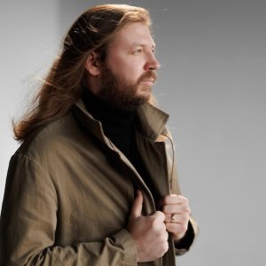 Brahms y Dvorák en el próximo programa de Euskadiko Orkestra, con Alexandre Bloch y el pianista Denis Kozhukhin
