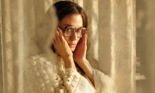 Llega a los cines 'María', la película de Pablo Larraín sobre María Callas con Angelina Jolie como protagonista