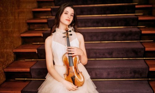 María Dueñas debuta como solista con la OSCyL, junto a la batuta de Vasily Petrenko