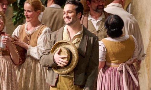 Xabier Anduaga es Nemorino en Viena, junto a Nadine Sierra y Bryn Terfel