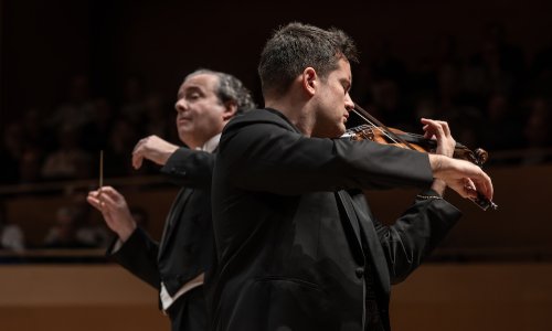 Juanjo Mena con Marc Bouchkov al frente de la OBC, con obras de Chaikovski y Bruckner 