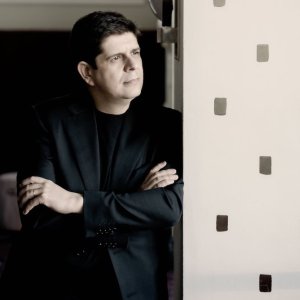 Javier Perianes visita Sevilla, Zaragoza y Madrid, con la Philharmonia Orchestra y Santtu-Matias Rouvali