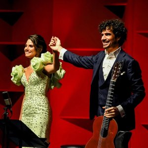 La soprano Serena Sáenz y guitarrista Pablo Sáinz-Villegas, juntos en BCN Clàssics
