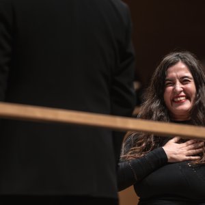 Sílvia Pérez Cruz y Ludovic Morlot con la OBC, con obras de Granados, Garreta, Debussy y un estreno de Feliu Gasull