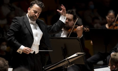 James Gaffigan se despide como director titular de Les Arts con la cantata ‘Alexánder Nevski’, de Prokófiev