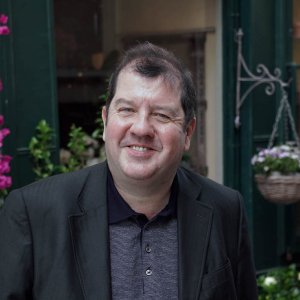 Ivor Bolton pone hoy el broche a diez años como director musical del Teatro Real