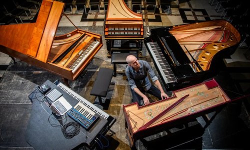 Anthony Romaniuk en el Festival Llums d’Antiga, con obras de Satie, Beethoven, Bach y Scarlatti 