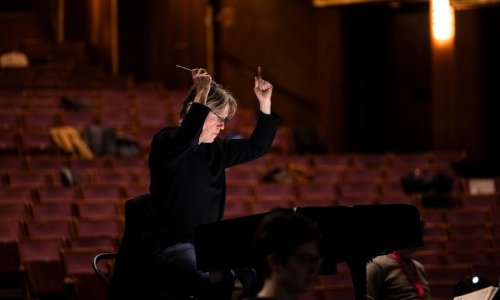 Esa-Pekka Salonen al frente de la Sinfónica de la Radio Finlandesa, en el Festival de Pascua de Salzburgo