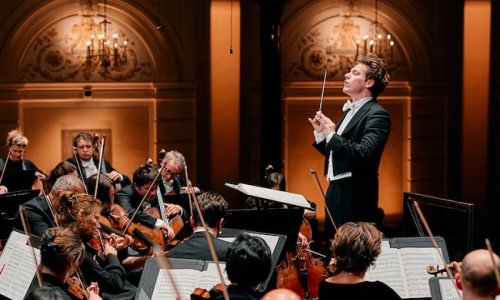 Klaus Mäkelä dirige la Primera sinfonía de Mahler en Ámsterdam, al frente de la Orquesta del Concertgebouw