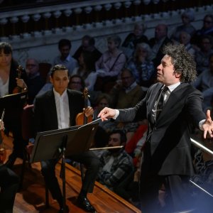 Gustavo Dudamel y la London Symphony con sinfonías de Mozart y Mahler en el Palau de la Música