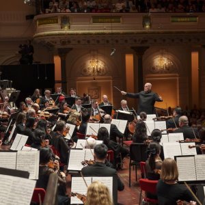 Jaap van Zweden dirige la Séptima de Mahler en el Concertgebouw, al frente de la Chicago Symphony Orchestra