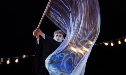 Kirill Serebrennikov escenifica conjuntamente 'Don Giovanni' y el 'Requiem' de Mozart, en la Komische Oper de Berlín 