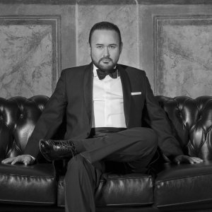 Javier Camarena clausura la temporada 24/25 de Fundación Baluarte, en una gala lírica junto a la Sinfónica de Navarra