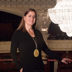 Carmen Gloria Larenas: "Latinoamérica aspira a tener una voz propia en el mundo de la ópera"